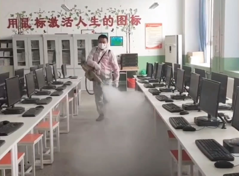 洛阳市红十字神鹰救援队为学校开学做环境消杀,“疫”尘不染，“净”待归来